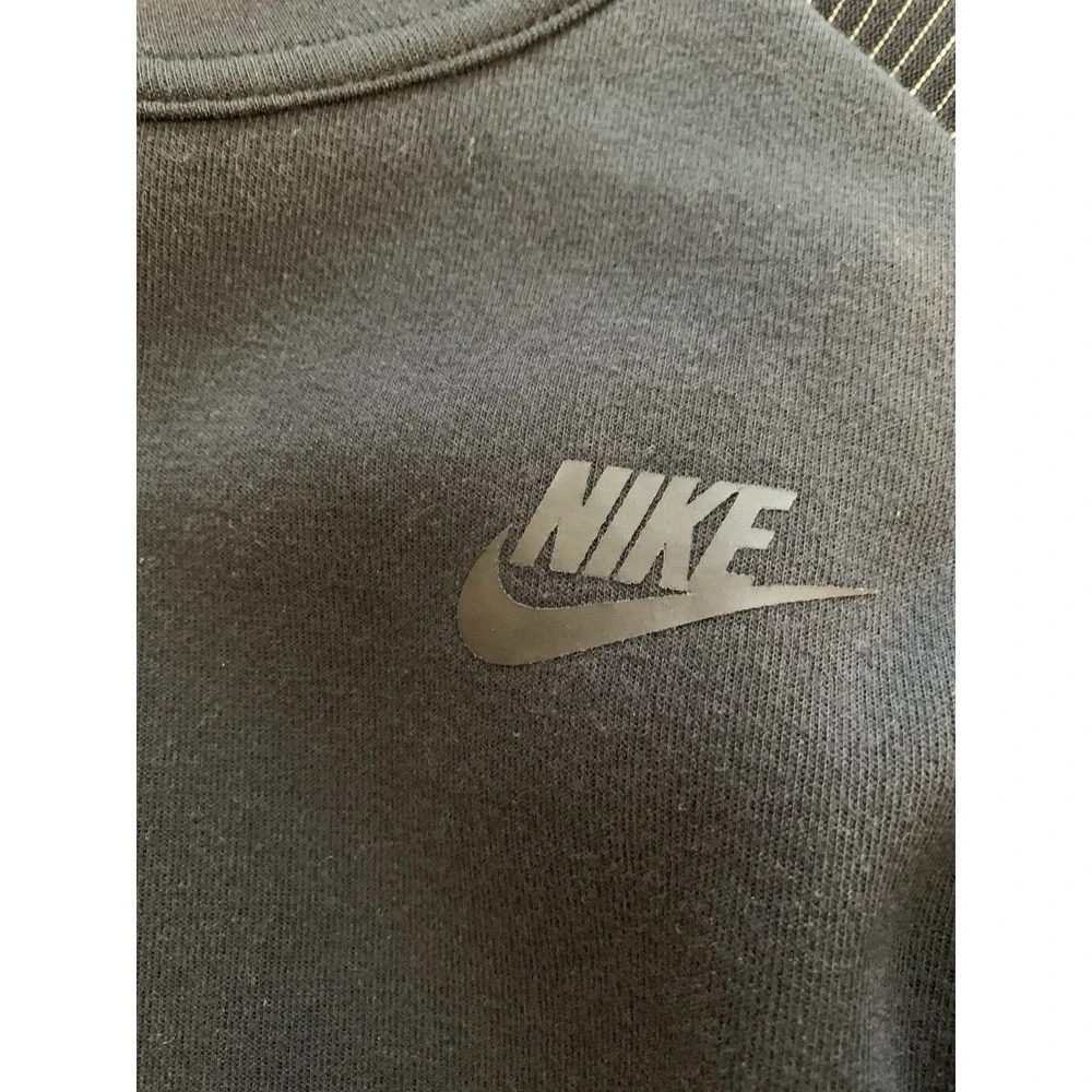Nike Tech Performance Women's SM Black Sweatshirt Ribbed Sleeve Zip Hem Mad Max